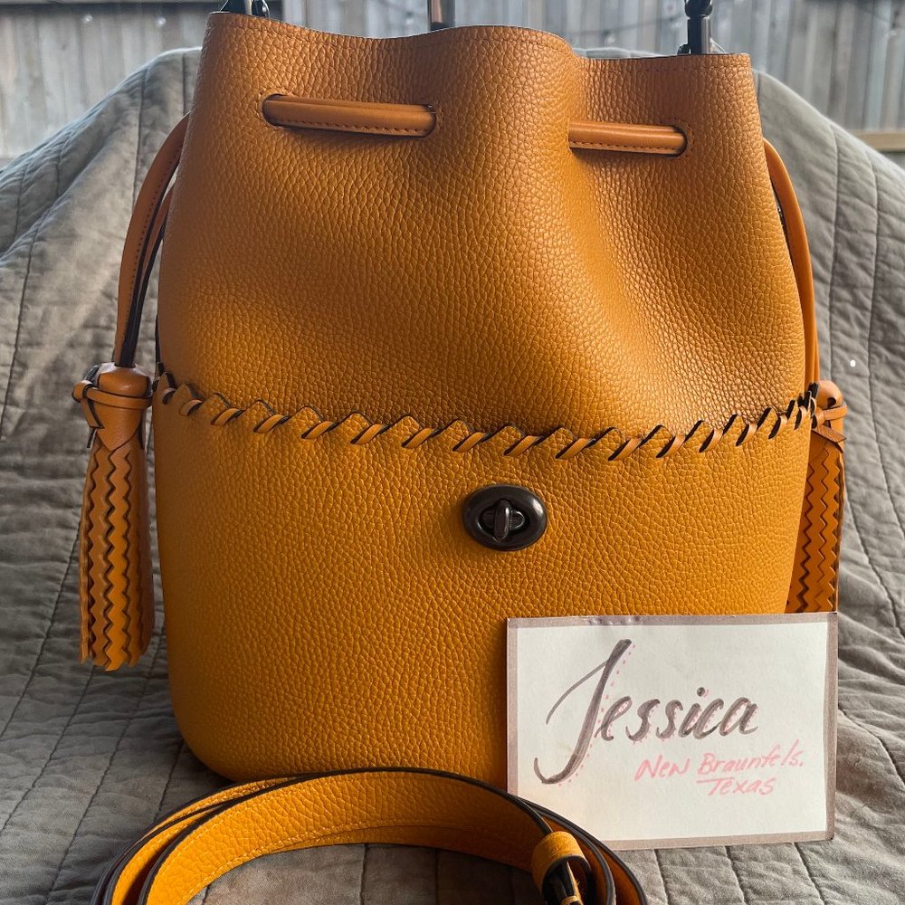 Coach Lora Bucket Bag Pollen